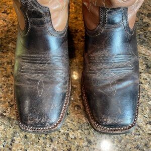 Ariat cowboy boots